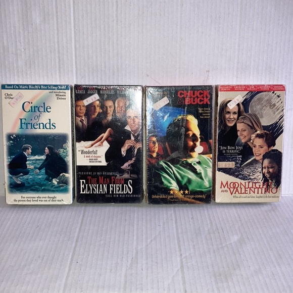 Sealed lot of VHS movies (ex video store rentals, resealed) - Picture 2 of 3